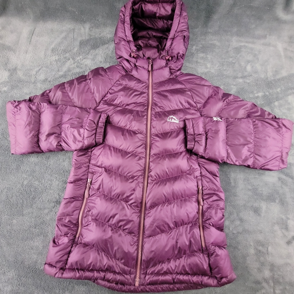 L.L. Bean Ultralight 850 Down Hooded Jacket Small Purple